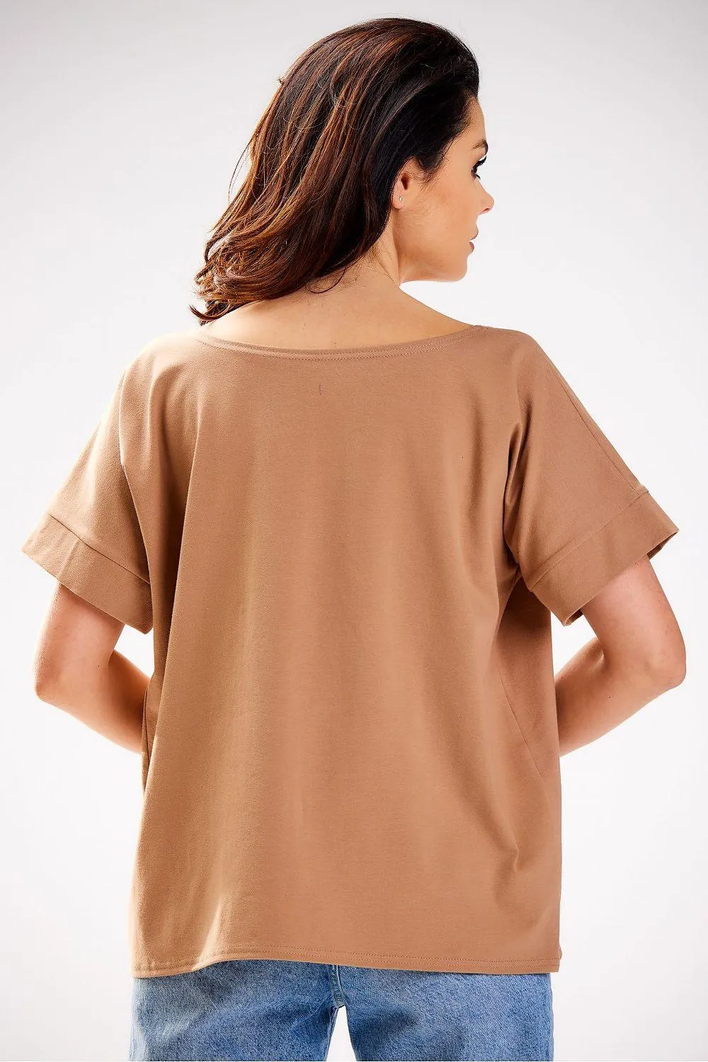 Elegant Asymmetric Boatneck T-Shirt for Fashion-Forward Styling