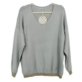 Vneck knit in slate grey